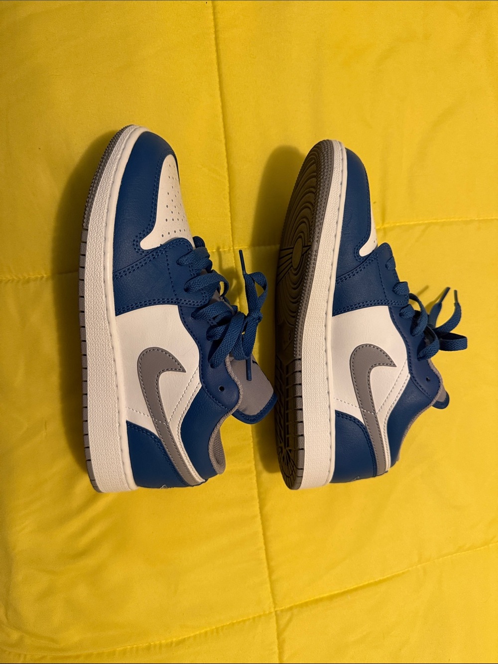 Jordan Athletic Shoes in Blue, White, Gray